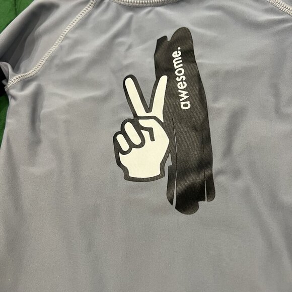 Tiny Tribe Australia 12M Gray Rash Guard - Picture 3 of 5